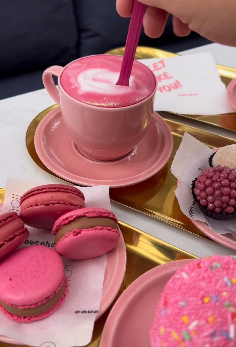 CAU CAKES/INSTAGRAM/DIVULGAÇÃO/JC