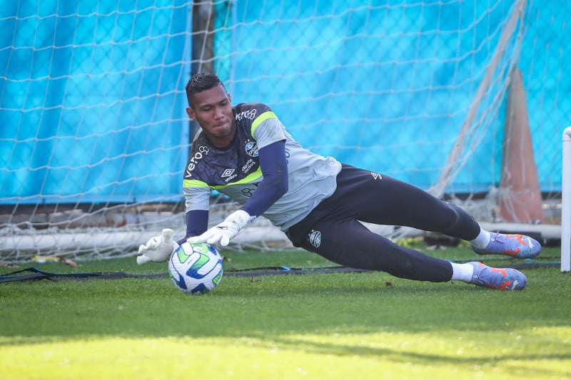 Dupla Gre-Nal monitora janela interna, mas encara limitações