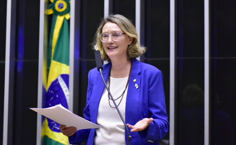 PT deve formalizar Maria do Rosário à prefeitura de Porto Alegre