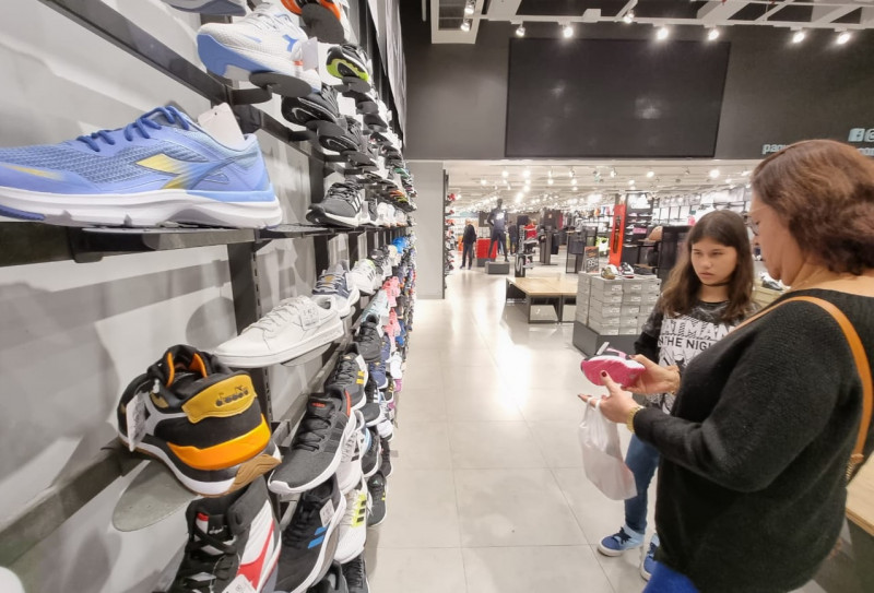 Fabricação de calçados está entre os grupos atingidos