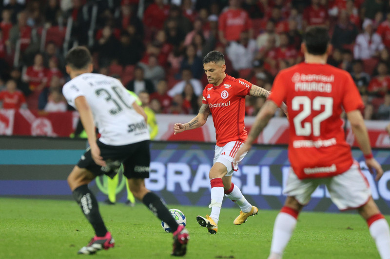 Colorado esteve duas vezes atrás no placar, mas buscou o placar - o que não impediu insatisfação no Beira-Rio