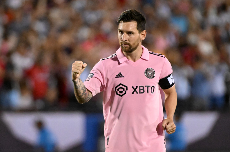 Messi é eleito melhor jogador do mundo pela oitava vez no Fifa The Best