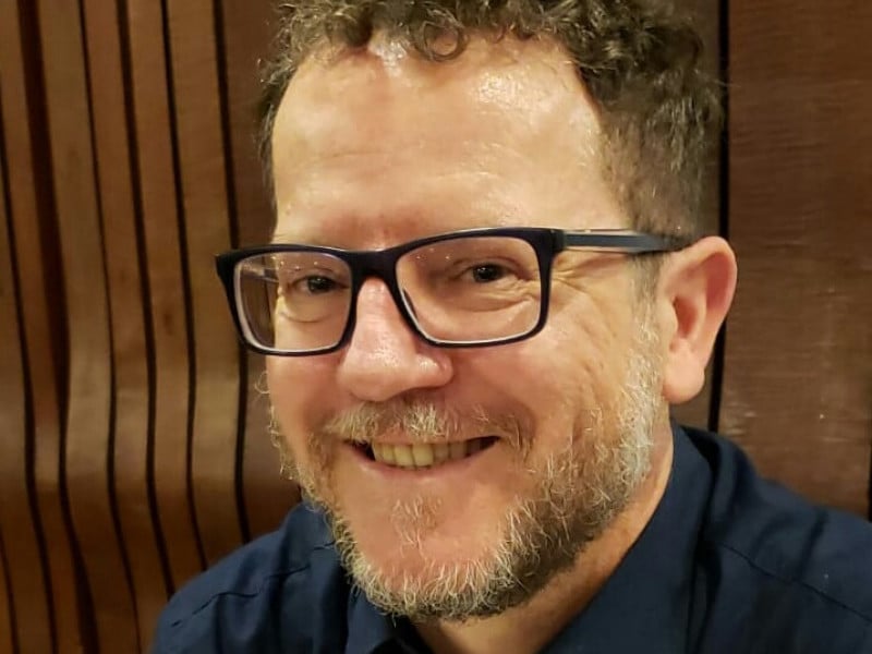 ‘O Monstro no Quarto e Mais Histórias de Sim e de Não’ tem lançamento neste sábado (12) na Livraria Paralelo 30