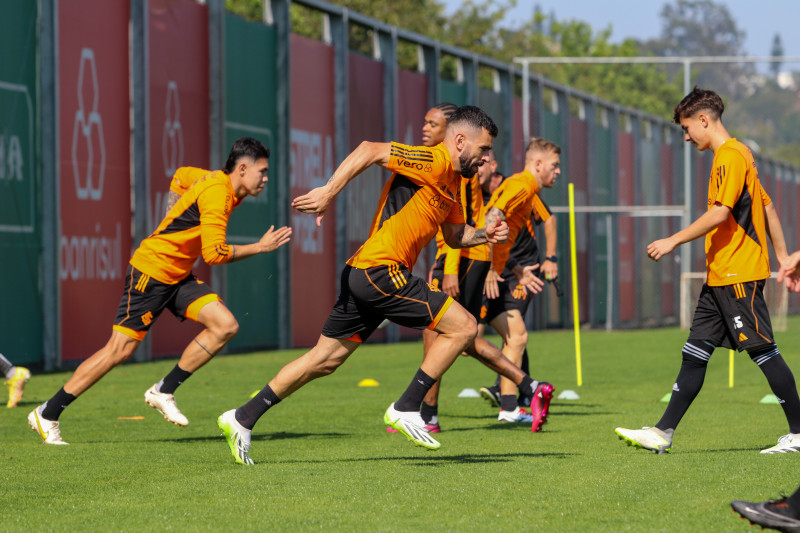 Tendência é que Coudet mantenha a base do time do Inter que venceu o River Plate na terça