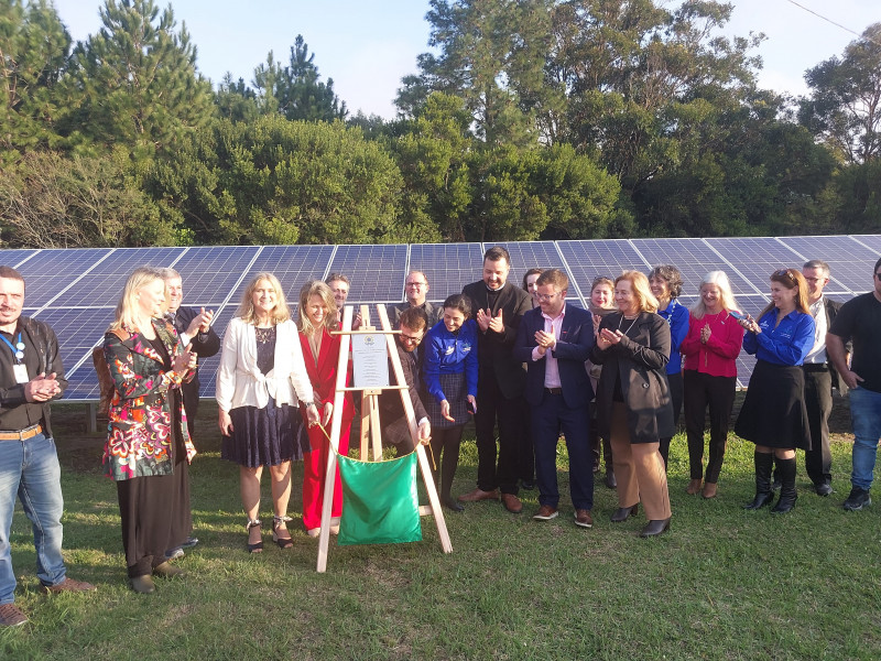 Campus do Litoral Norte inaugura usina solar 