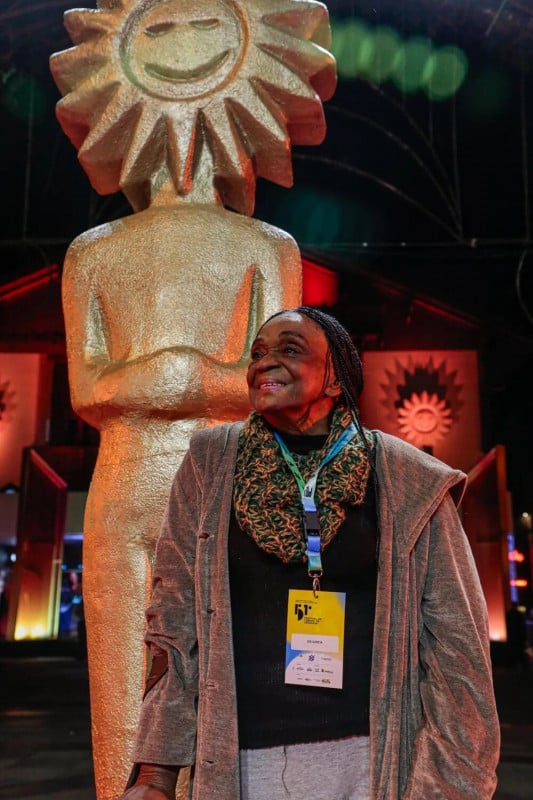 {'nm_midia_inter_thumb1':'https://www.jornaldocomercio.com/_midias/jpg/2023/08/15/206x137/1_lea_garcia-10295342.jpg', 'id_midia_tipo':'2', 'id_tetag_galer':'', 'id_midia':'64db6ccf1d356', 'cd_midia':10295342, 'ds_midia_link': 'https://www.jornaldocomercio.com/_midias/jpg/2023/08/15/lea_garcia-10295342.jpg', 'ds_midia': 'Atriz L&eacute;a Garcia morre em Gramado, aos 90 anos', 'ds_midia_credi': 'Cleiton Thiele/Ag&ecirc;ncia Pressphoto/Divulga&ccedil;&atilde;o/JC', 'ds_midia_titlo': 'Atriz L&eacute;a Garcia morre em Gramado, aos 90 anos', 'cd_tetag': '1', 'cd_midia_w': '533', 'cd_midia_h': '800', 'align': 'Left'}