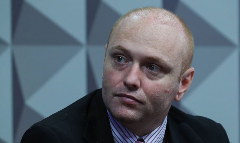 Delgatti está preso por ter invadido o sistema eletrônico do Conselho Nacional de Justiça (CNJ) a mando da então deputada Carla Zambelli (PL-SP)