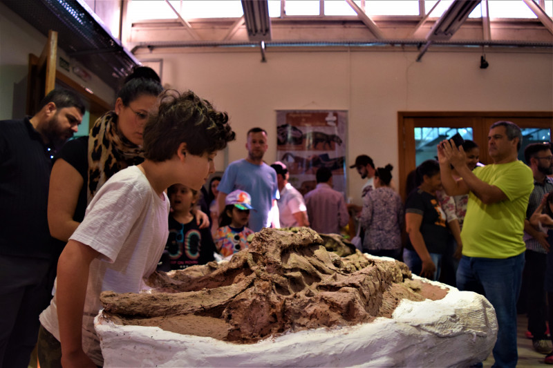 Visitação no Centro de Apoio à Pesquisa Paleontológica da Quarta Colônia é uma atração turística