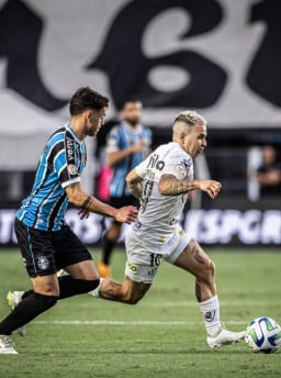 Tricolor se aproxima de Soteldo e intensifica busca por substituto de Suárez