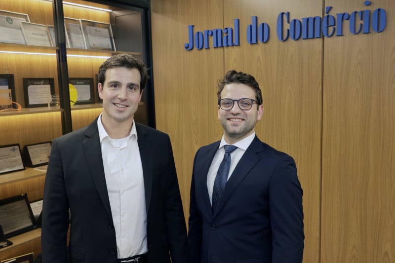 Cônsul Valério Caruso foi recebido por Giovanni Jarros Tumelero no JC