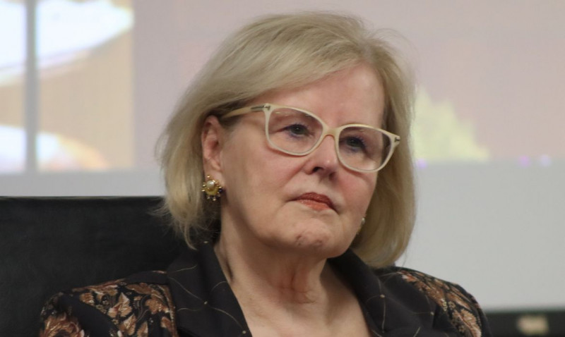 Mesmo com o voto da ministra, o julgamento continua suspenso e não há data prevista para a retomada