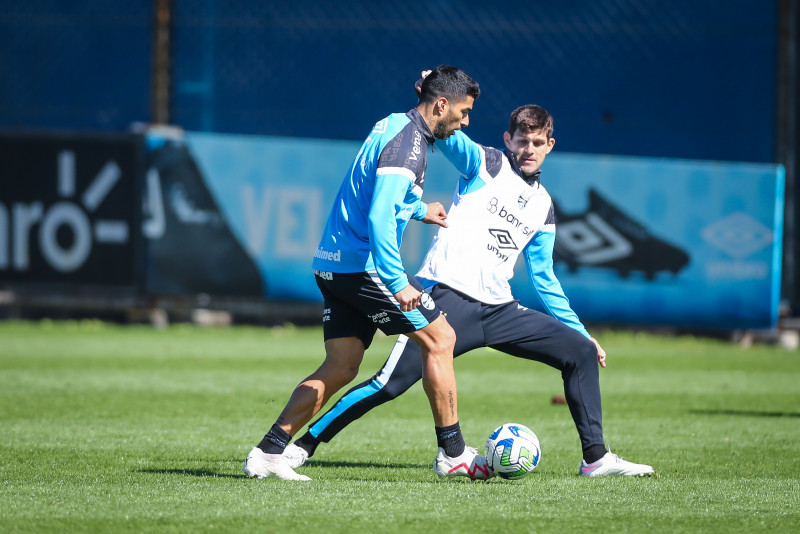 Suárez e Kannemann voltam ao time para encarar o Cruzeiro neste domingo