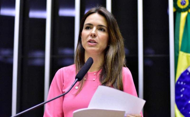 Any Ortiz, deputada federal (Cidadania), sobre o funcionamento do varejo aos domingos e feriados