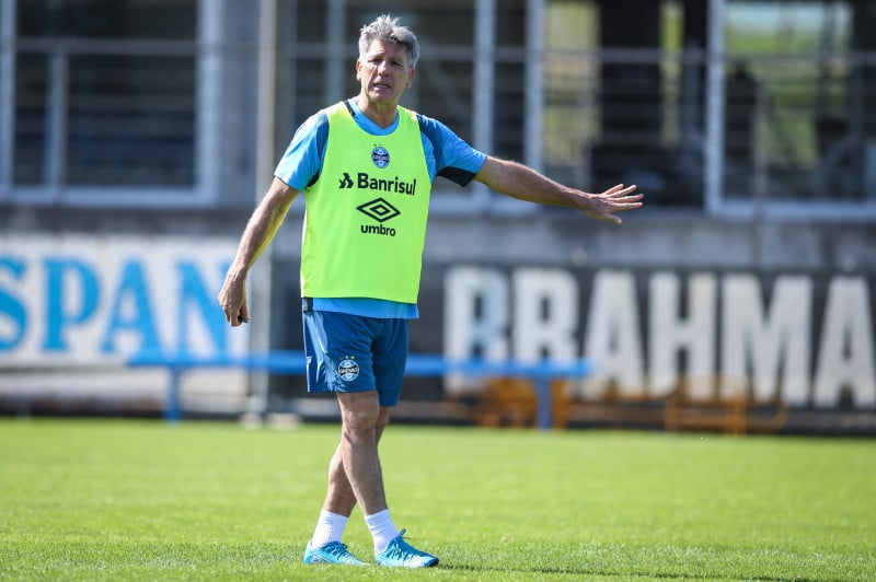 Renato Portaluppi terá de promover mudanças em relação ao time da última rodada