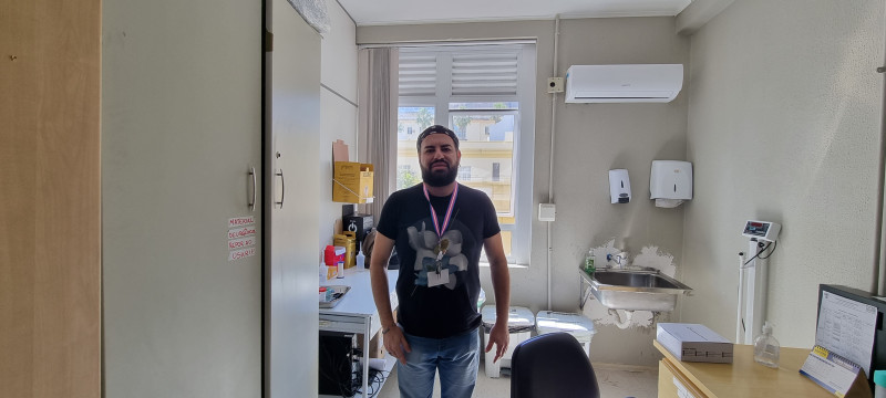 {'nm_midia_inter_thumb1':'https://www.jornaldocomercio.com/_midias/jpg/2023/08/31/206x137/1_geral___saude___quatro_anos_ambulatorio_trans___porto_alegre___fabricio_souza_da_luz__3_-10315872.jpg', 'id_midia_tipo':'2', 'id_tetag_galer':'', 'id_midia':'64f0c25e6363e', 'cd_midia':10315872, 'ds_midia_link': 'https://www.jornaldocomercio.com/_midias/jpg/2023/08/31/geral___saude___quatro_anos_ambulatorio_trans___porto_alegre___fabricio_souza_da_luz__3_-10315872.jpg', 'ds_midia': 'Geral - sa&uacute;de - quatro anos Ambulat&oacute;rio Trans - Porto Alegre - Fabr&iacute;cio Souza da Luz', 'ds_midia_credi': 'Maria Welter/Especial/JC', 'ds_midia_titlo': 'Geral - sa&uacute;de - quatro anos Ambulat&oacute;rio Trans - Porto Alegre - Fabr&iacute;cio Souza da Luz', 'cd_tetag': '1', 'cd_midia_w': '800', 'cd_midia_h': '360', 'align': 'Left'}