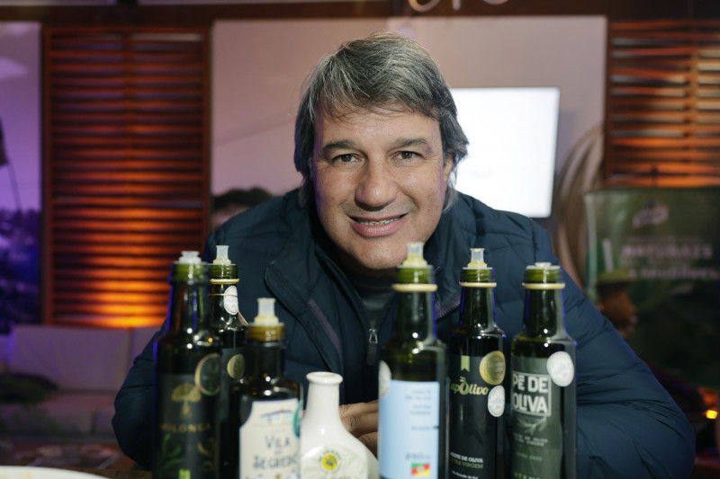 Flávio Obino Filho, vice-presidente da Ibraoliva, no coquetel na Casa JC