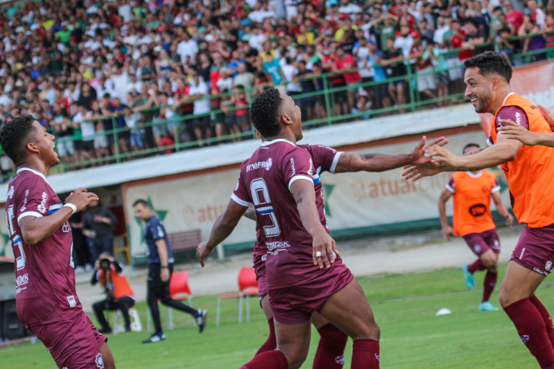 Caxias venceu a Portuguesa-RJ, fora de casa, por 1 a 0