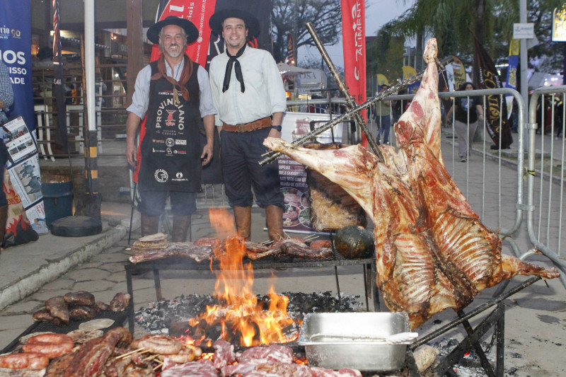 Leonardo Roos da Rosa e Mateus Canellas