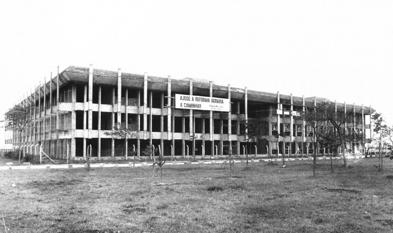 A sede própria do Legislativo da capital começou a ser construída na segunda metade do século XX