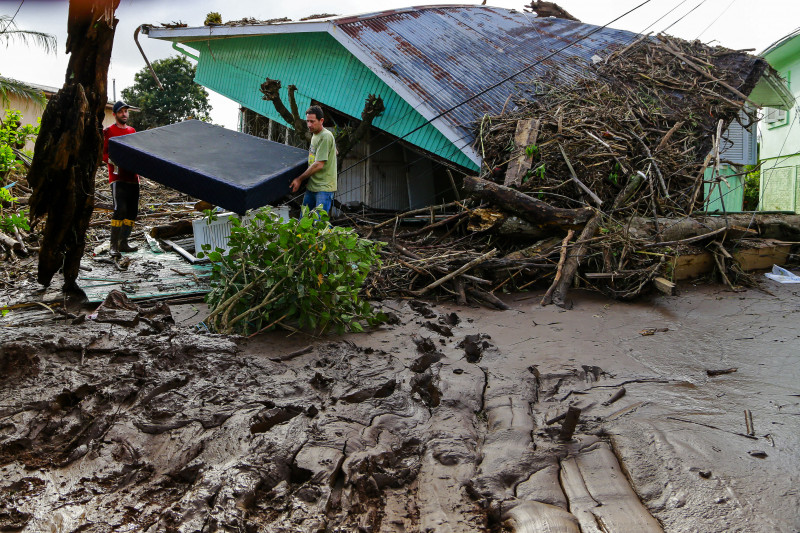 Sobe para 39 o número de mortos pelas chuvas no Rio Grande do Sul