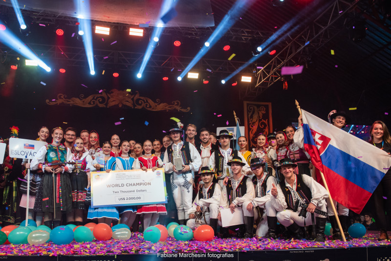 O grupo que levou o título de campeão veio da Eslováquia, seguido por Bolívia e Paraguai, respectivamente