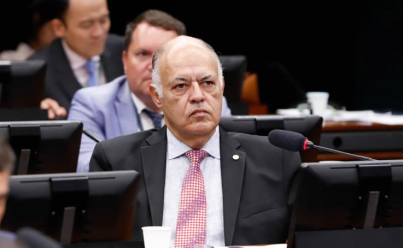 Deputado Pastor Eurico (PL/PE)