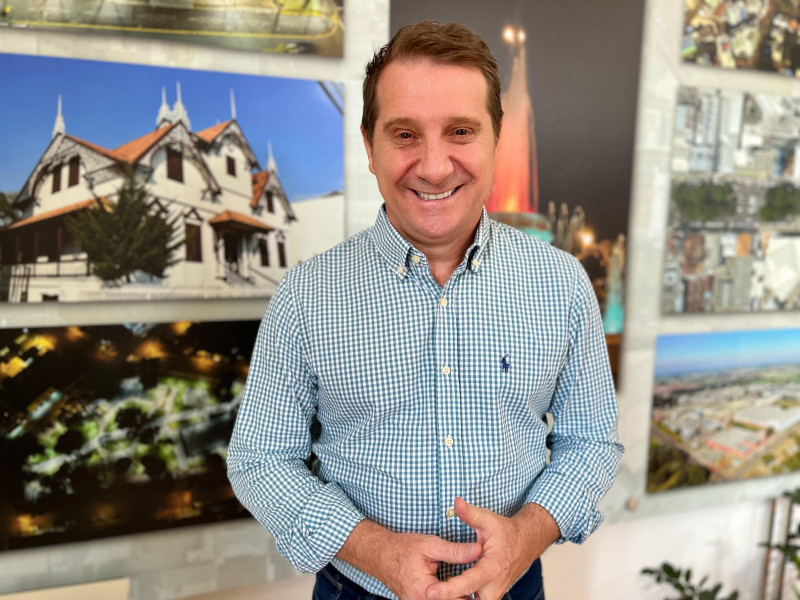 Prefeito de Erechim, Paulo Polis observa boom de novas empresas e afirma que há mais de mil vagas de emprego abertas na cidade