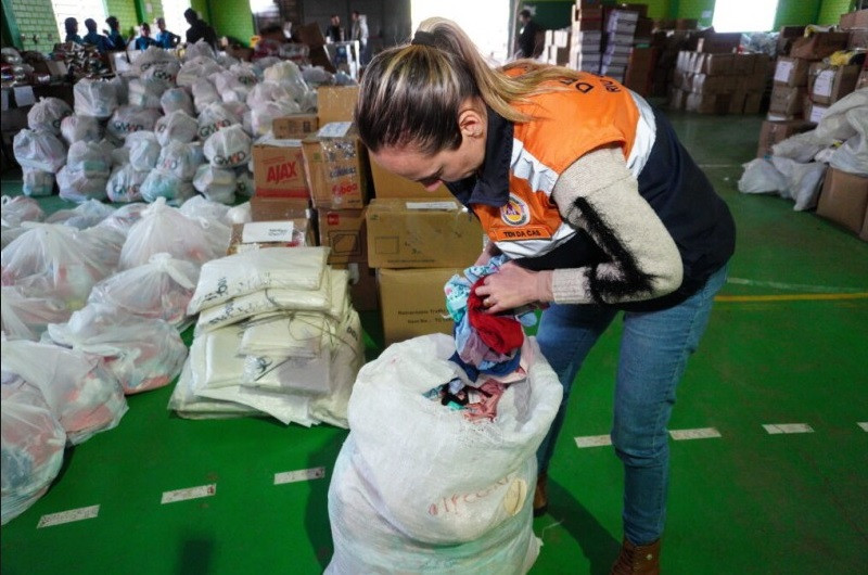 A Defesa Civil do Estado concentra as arredadações e distribuição dos donativos