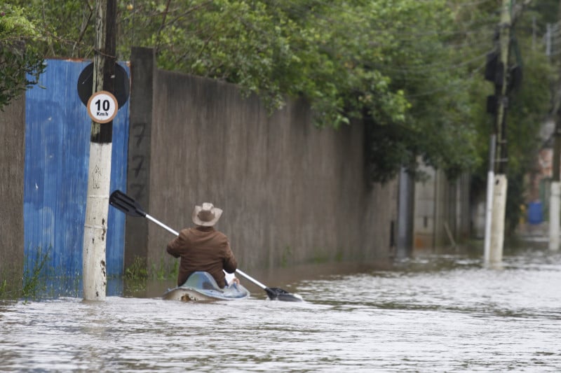 A cheia do Guaíba ultrapassou a cota de inundação na região das llhas