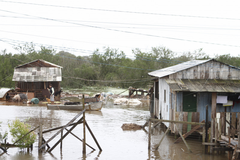 PL prevê a disponibilização de aluguel social solidário de R$ 700,00 por três meses 