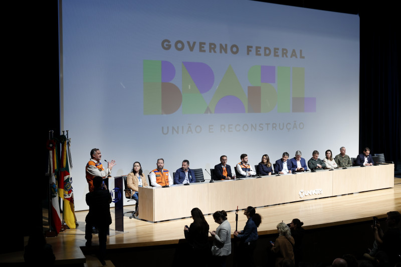 {'nm_midia_inter_thumb1':'https://www.jornaldocomercio.com/_midias/jpg/2023/09/28/206x137/1_1000080424_edited-10343931.jpeg', 'id_midia_tipo':'2', 'id_tetag_galer':'', 'id_midia':'6515e18c7aa64', 'cd_midia':10343931, 'ds_midia_link': 'https://www.jornaldocomercio.com/_midias/jpg/2023/09/28/1000080424_edited-10343931.jpeg', 'ds_midia': 'Evento ocorreu no Teatro da Univates, em Lajeado', 'ds_midia_credi': 'Tânia Meinerz/JC', 'ds_midia_titlo': 'Evento ocorreu no Teatro da Univates, em Lajeado', 'cd_tetag': '1', 'cd_midia_w': '800', 'cd_midia_h': '533', 'align': 'Left'}