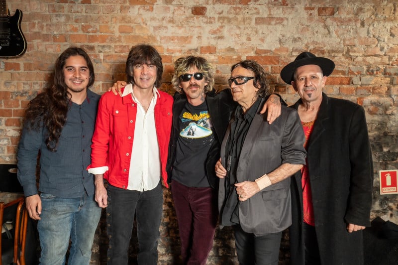 Projeto reúne Garotos da Rua e o guitarrista João Pedro Bonfá, filho do baterista Marcelo Bonfá.