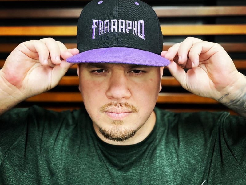 Música antecipa o EP de estreia do artista, intitulado 