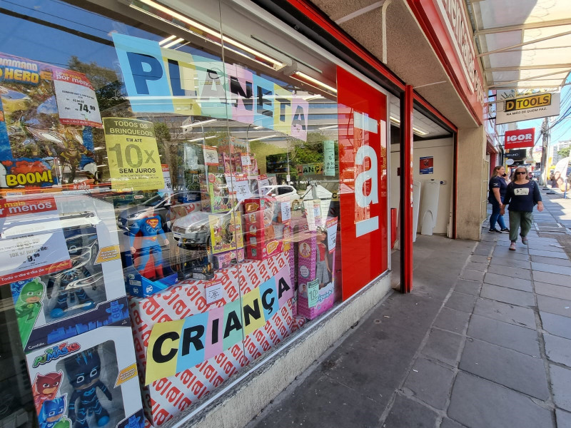 Brinquedos lideram a lista de itens a serem comprados, seguidos de celulares, tablets e vestuário