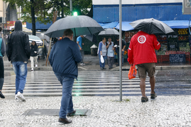 Instabilidade seguirá por grande parte do Estado, mantendo chuvas intensas nesta terça
