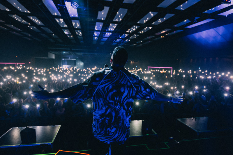 Dilsinho se apresenta com sua turnê Diferentão no Pepsi on Stage, nesta sexta-feira (20), às 23h