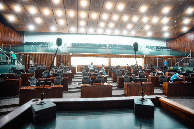 Assembleia deve votar reajustes no mínimo regional e no vale-refeição