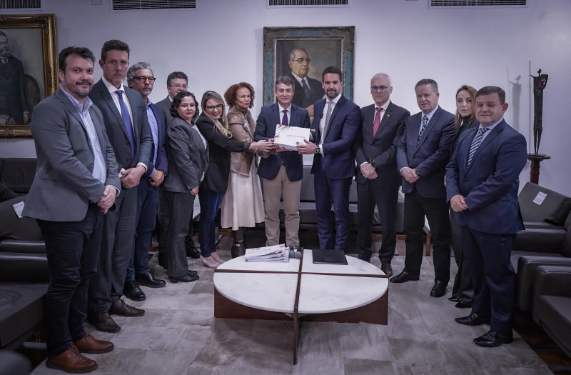 Comissão de Finanças analisa Orçamento 2024 nesta quinta (9)