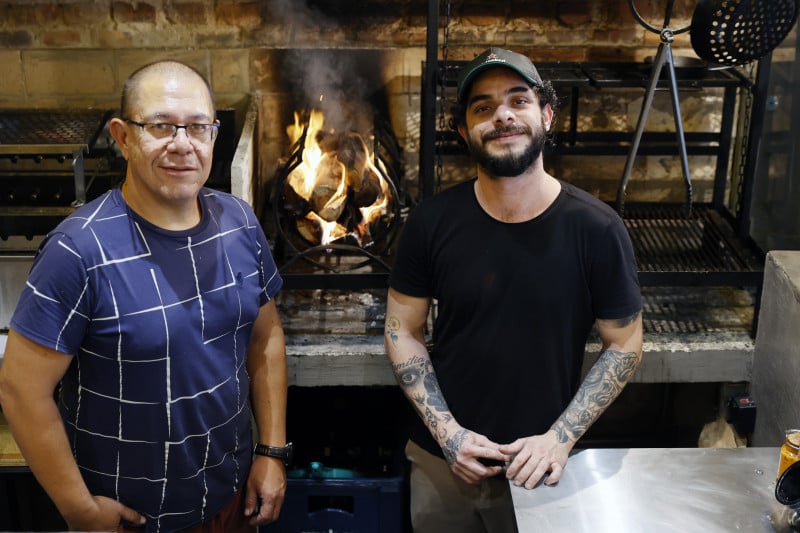 Inspirado em pubs da Inglaterra, bar especializado em sinuca abre em prédio  icônico de Porto Alegre