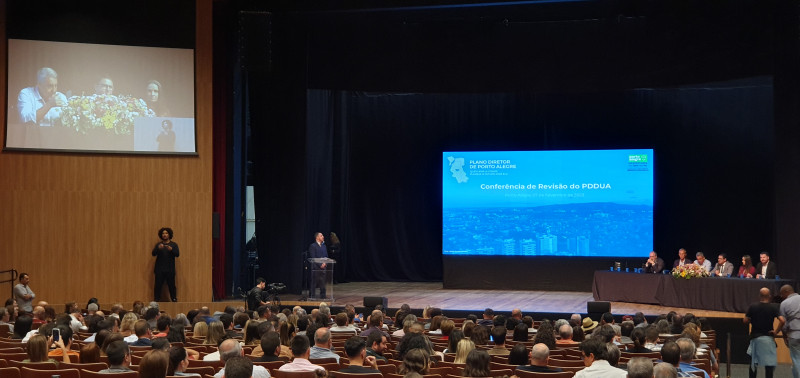 Debates do evento servirão de base para a elaboração do projeto que altera a lei em Porto Alegre