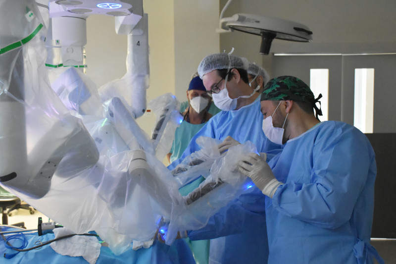 Uso robótico em cirurgias dá maior precisão e melhora os resultados