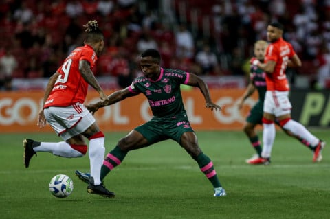 Após empate sem gols contra o Fluminense, torcida colorada fica na bronca 