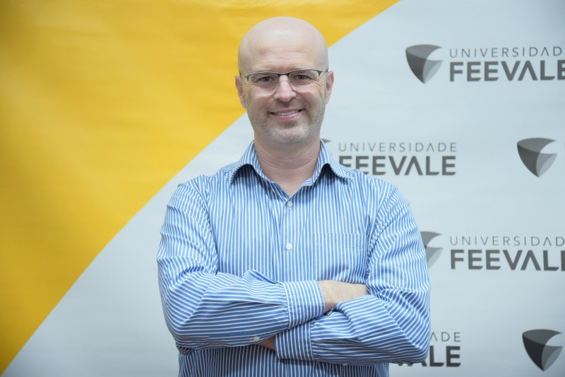 Nast critica abertura de cursos sem um controle mais apurado, uma vez que isso interfere na qualificação profissional