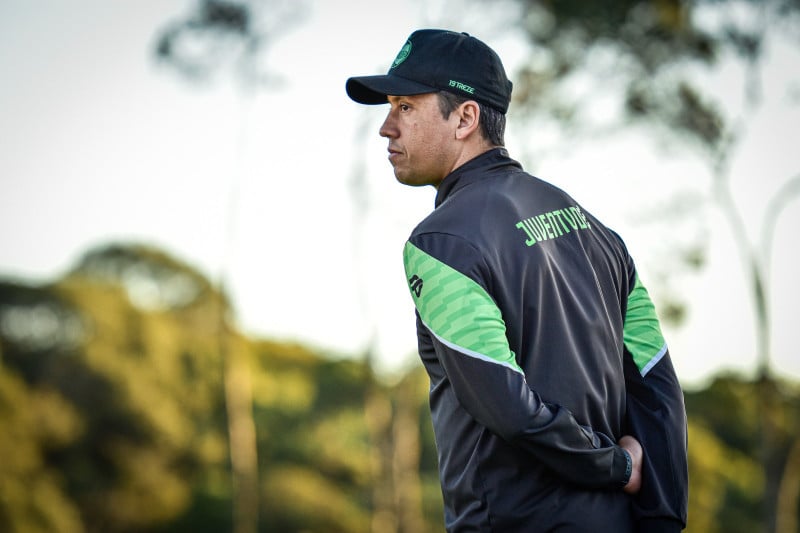Quem é Thiago Carpini, técnico que substituiu Dorival Júnior no São Paulo