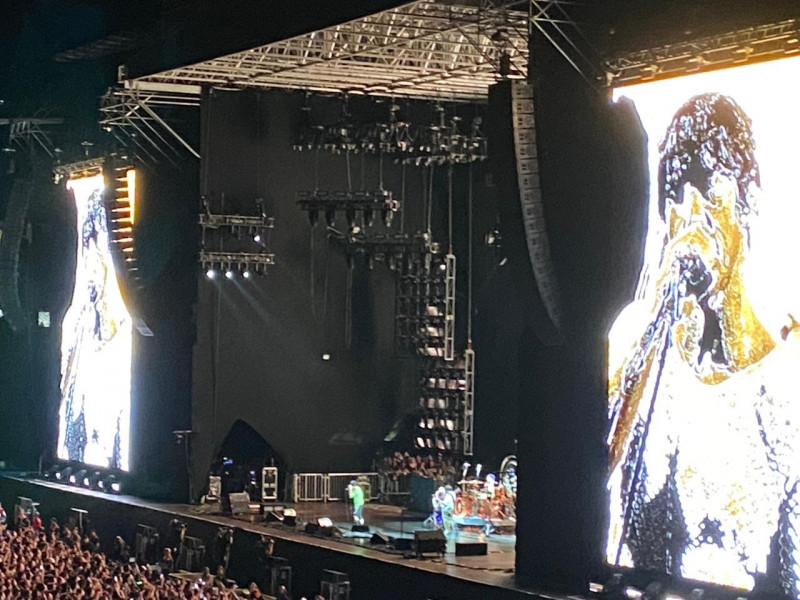 Show do Red Hot Chilli Peppers durou 1h45min, com hits que animaram o público na Arena do Grêmio