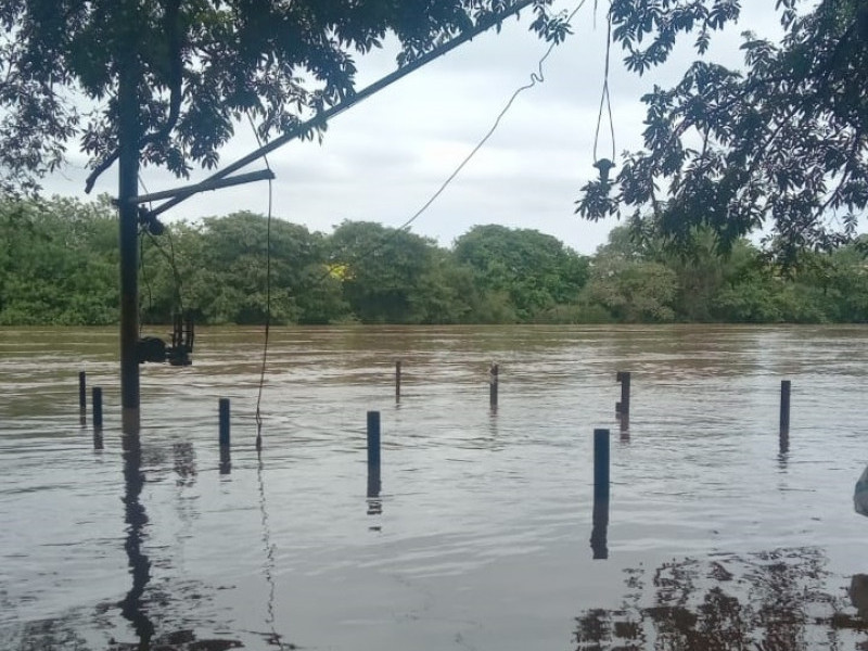 As fortes chuvas do fim de semana causaram enchentes e estragos em diversas cidades gaúchas