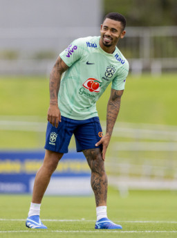 Sem vencer há três jogos, Brasil recebe a Argentina no Maracanã