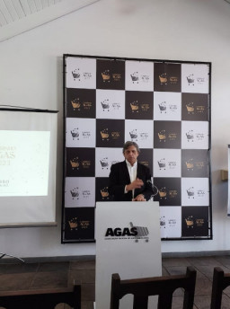 Agas prevê que 20% do 13º será usado em supermercados