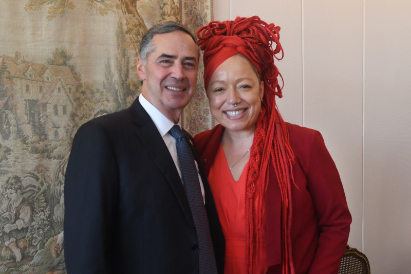 Deputada Daiana dos Santos com ministro Luís Roberto Barroso