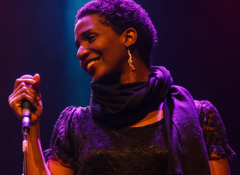 Apresentação Latin Jazz, com Indiara Estevez (foto), é uma das atrações desta semana no Grezz 